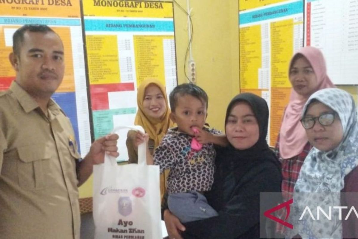 Dinas Perikanan Bangka salurkan makanan protein untuk balita stunting