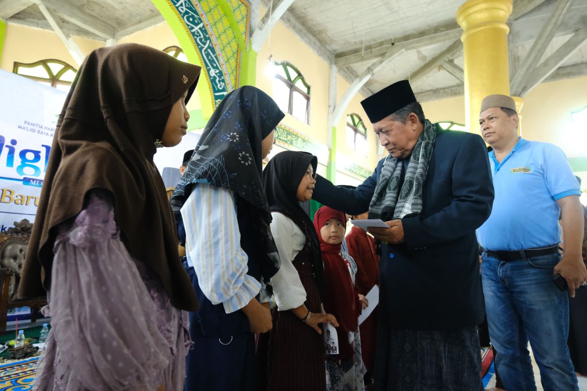 Wagub Jambi santuni 175 anak yatim di Tanjung Jabung Barat