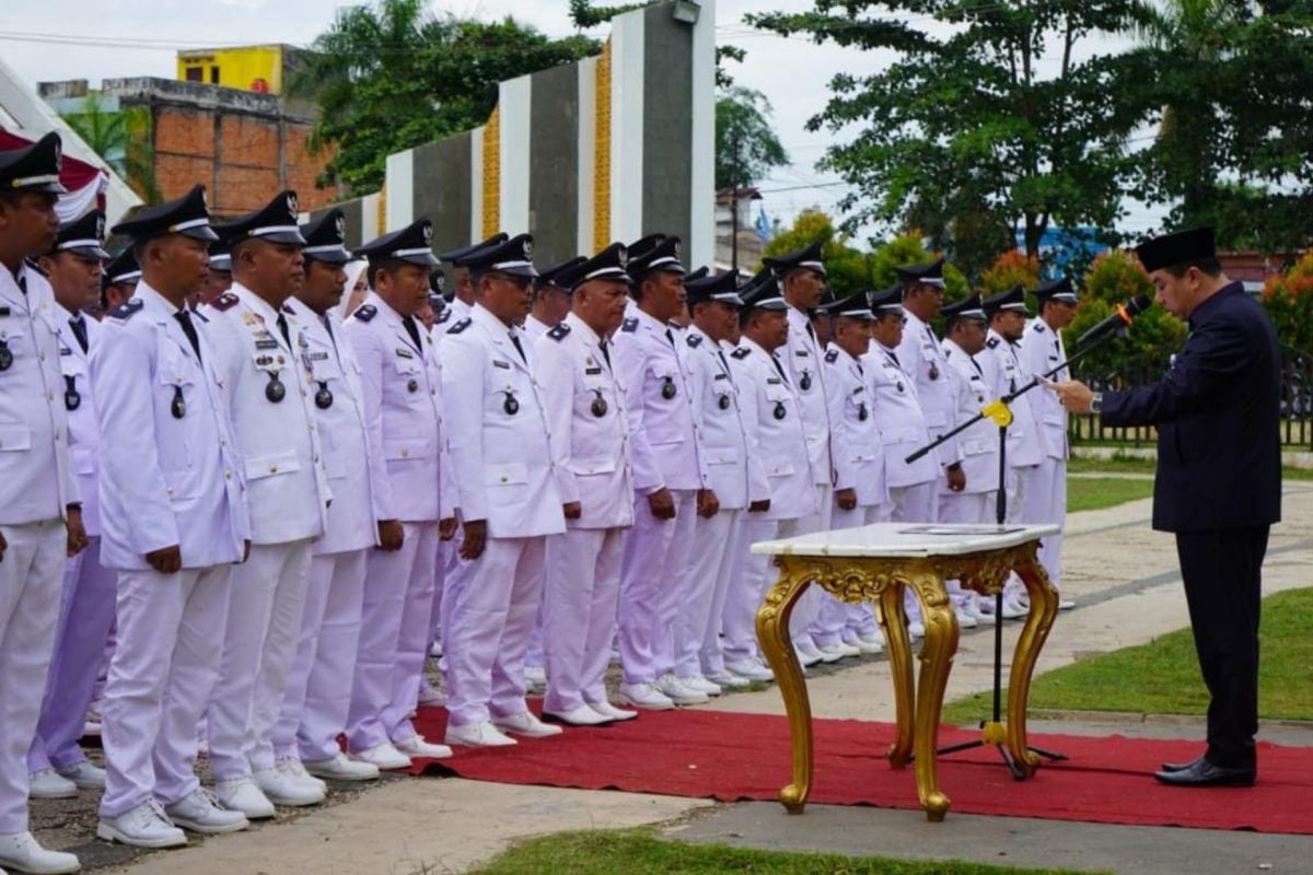 181 kades di Kabupaten Merangin Jambi terima SK perpanjangan masa jabatan