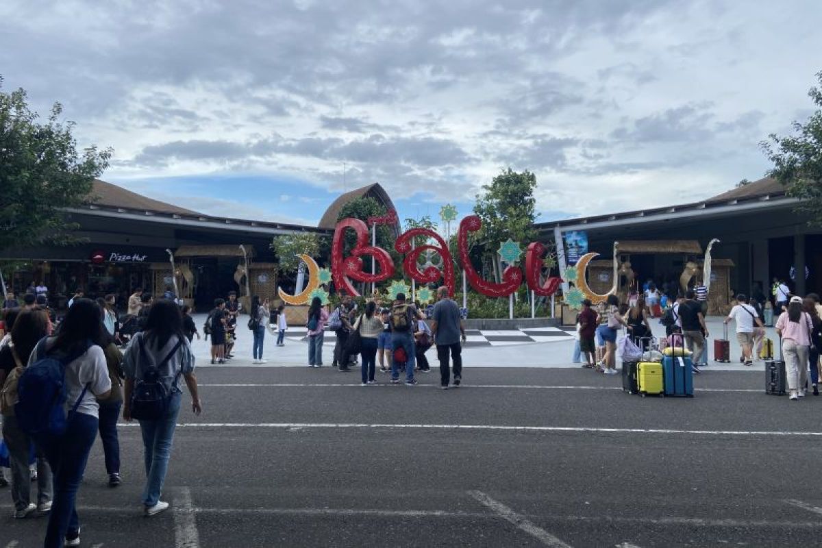 Penumpang Bandara Ngurah Rai naik 16 persen pada semester I