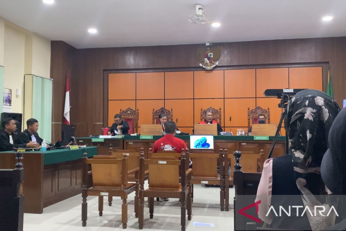 Dugaan kriminalisasi buruh, Mulyanto sampaikan pledoi di PN Pontianak