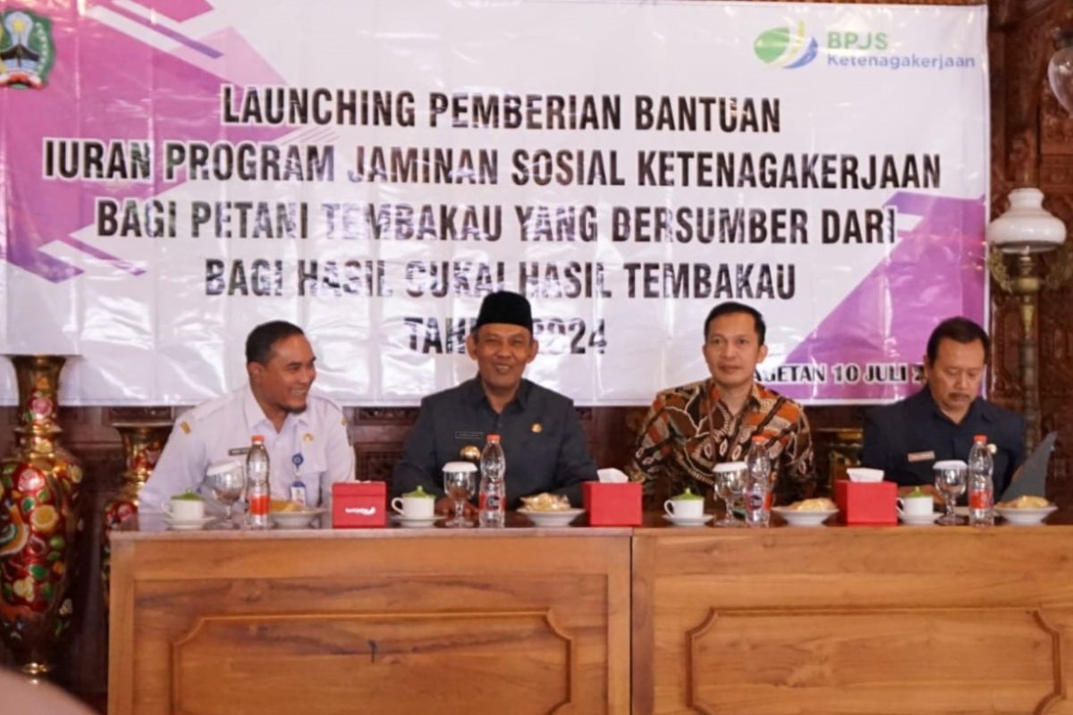 1.192 petani tembakau di Magetan terima program BPJAMSOSTEK dana cukai