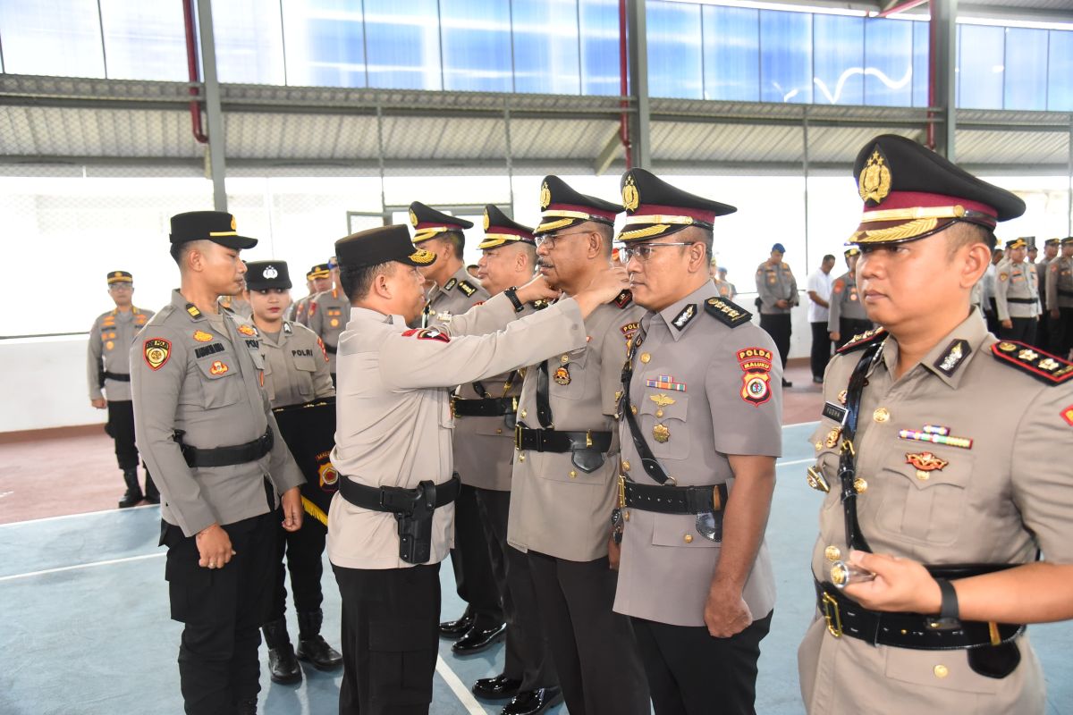 Kapolda Maluku sertijab PJU dan Kapolres Tual