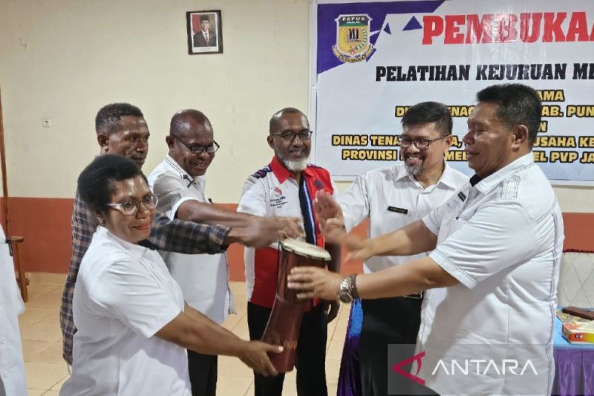 Pemprov Papua latih tujuh pencari kerja asal Puncak Jaya