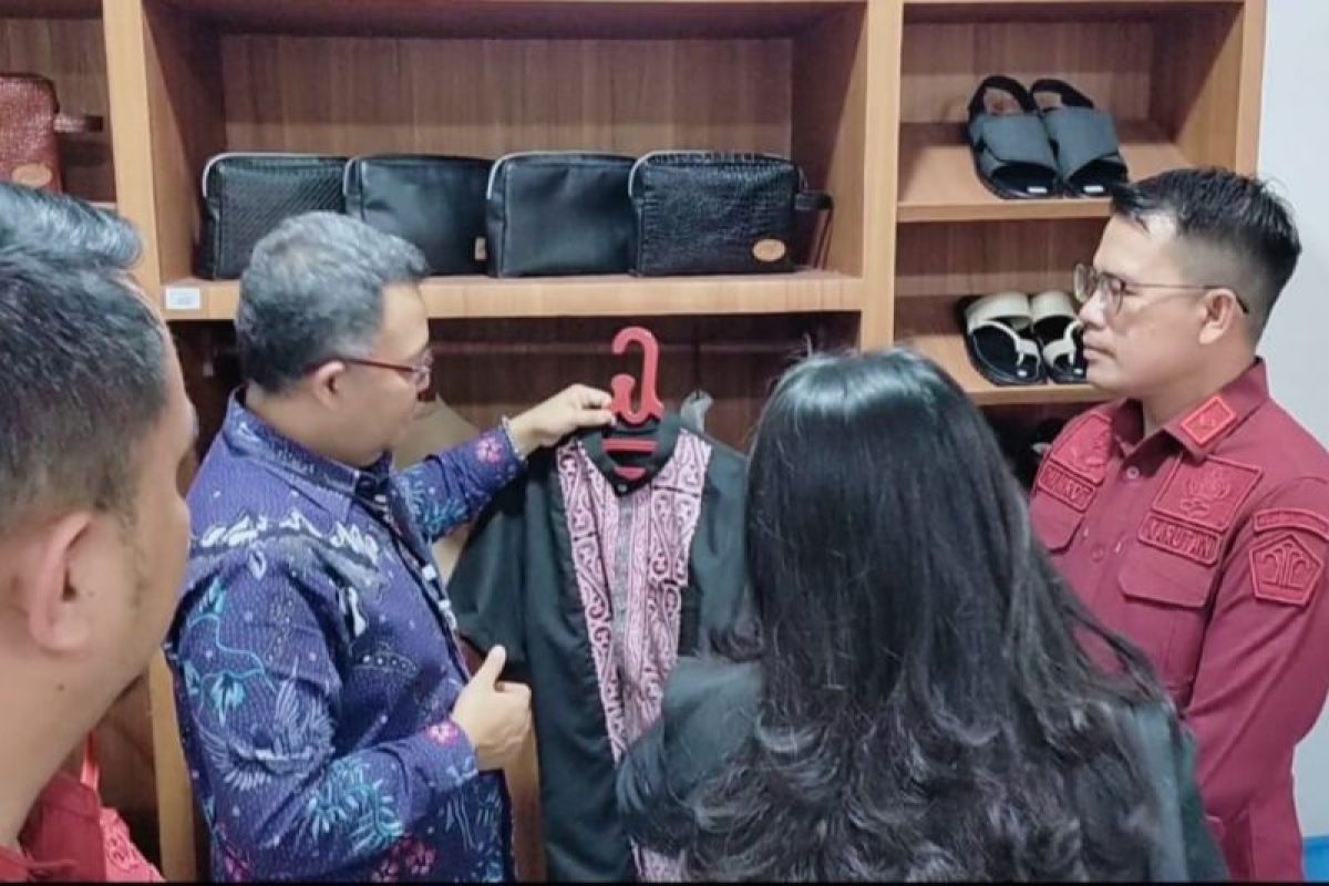 Kerajinan tangan karya WBP Rutan Kelas I Medan dilirik hotel berbintang