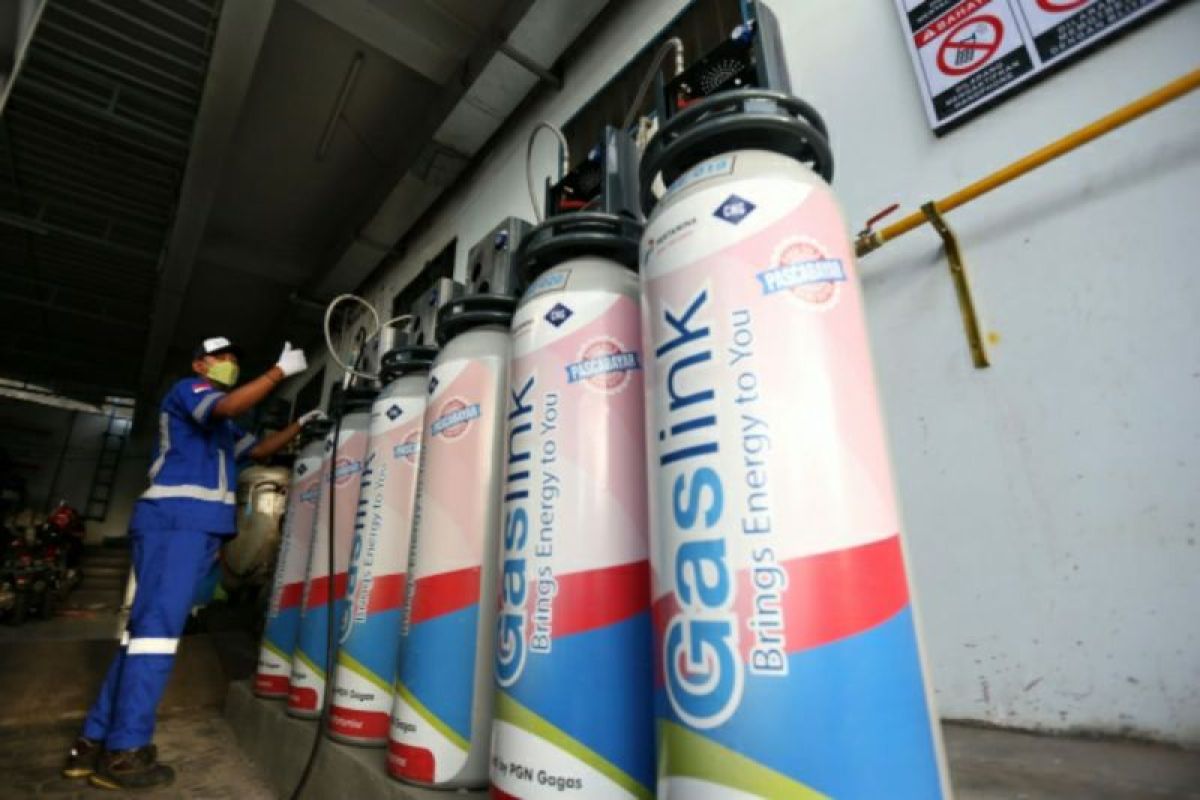 Gas bumi "beyond pipeline" CNG Subholding Gas Pertamina  mengalir di Balikpapan