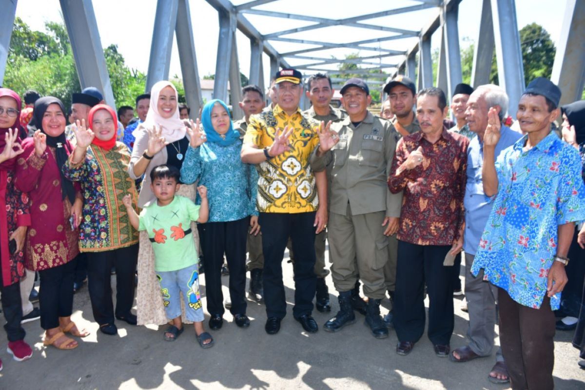 Pemkab Rejang Lebong bangun jembatan dan jalan pelosok pedesaan