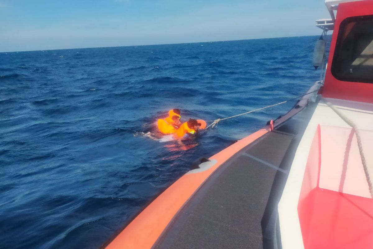 Tim SAR evakuasi penumpang speed boat tenggelam di Gili Trawangan