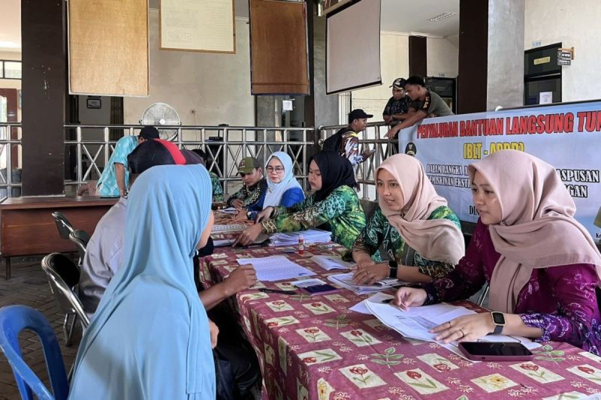 Puluhan KPM di Halong Balangan terima BLT