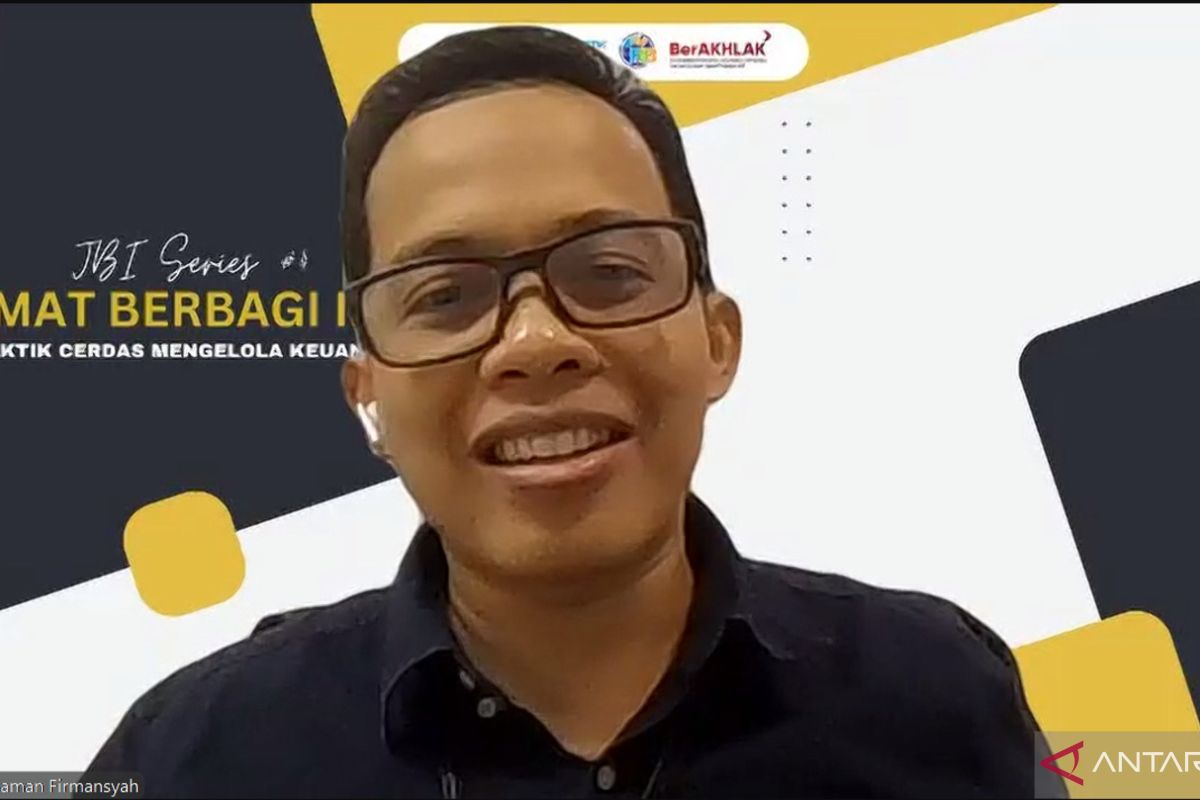 Analis keuangan sarankan dana darurat disimpan dalam bentuk tabungan