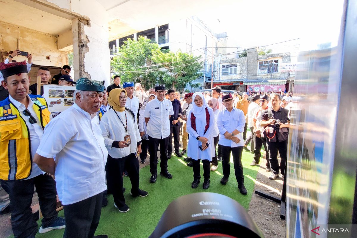 Menteri Basuki tinjau revitalisasi Pasar Induk Banyuwangi