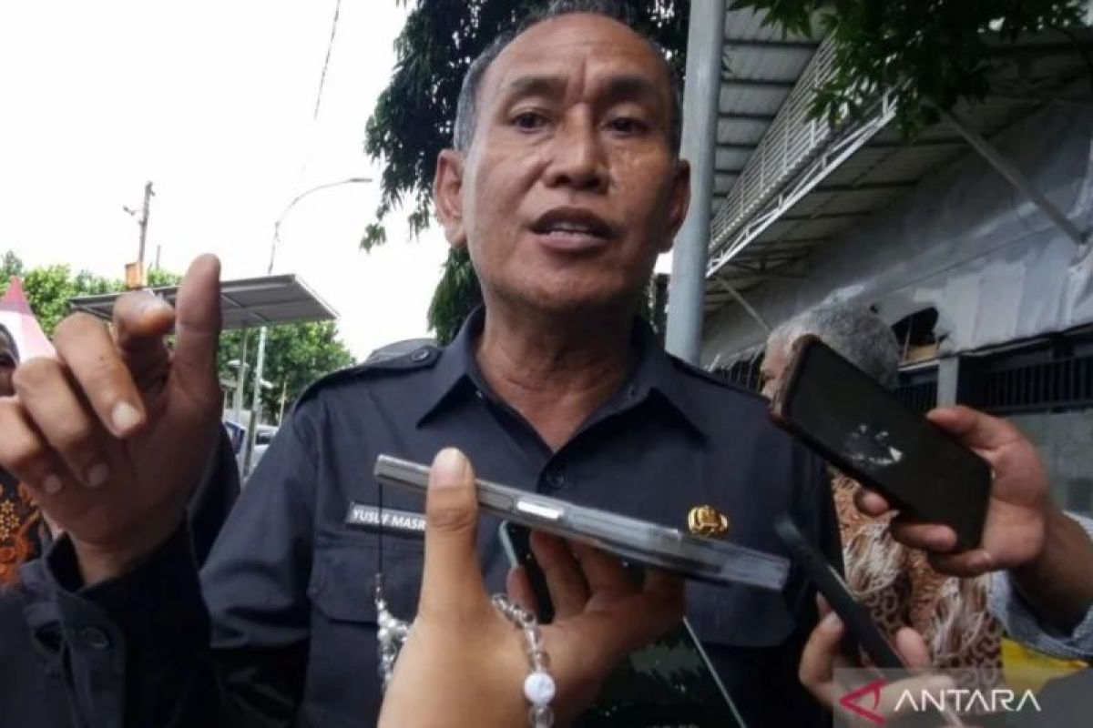 Dispendik Surabaya pastikan tidak ada siswa jadi korban kecelakaan di Tol Solo-Ngawi