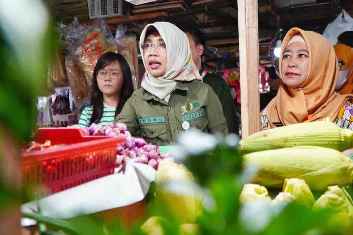 Bapanas memastikan pangan Pasar Tomang Barat bebas residu pestisida