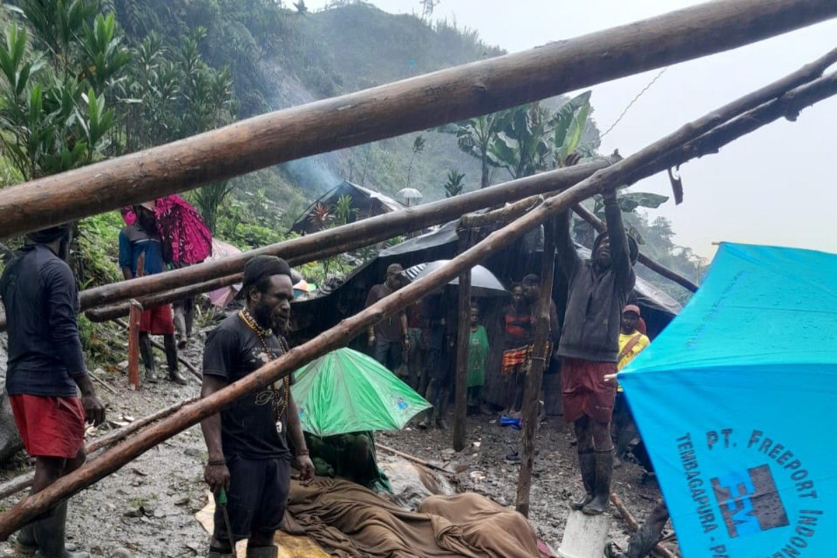 Tujuh orang meninggal saat longsor di Tembagapura Mimika