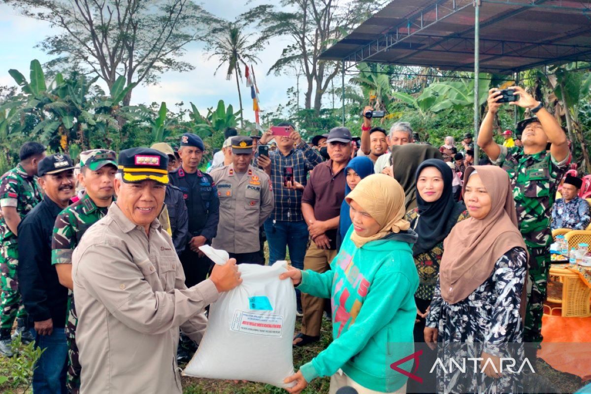 Bupati Rejang Lebong jamin alokasi pupuk bersubsidi untuk petani cukup