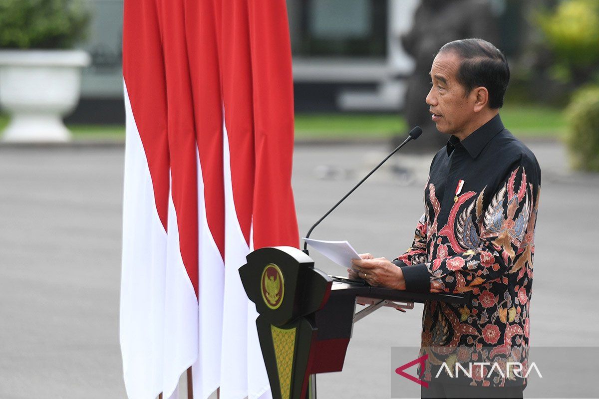 Jokowi terkejut dan sedih atas peristiwa penembakan Trump