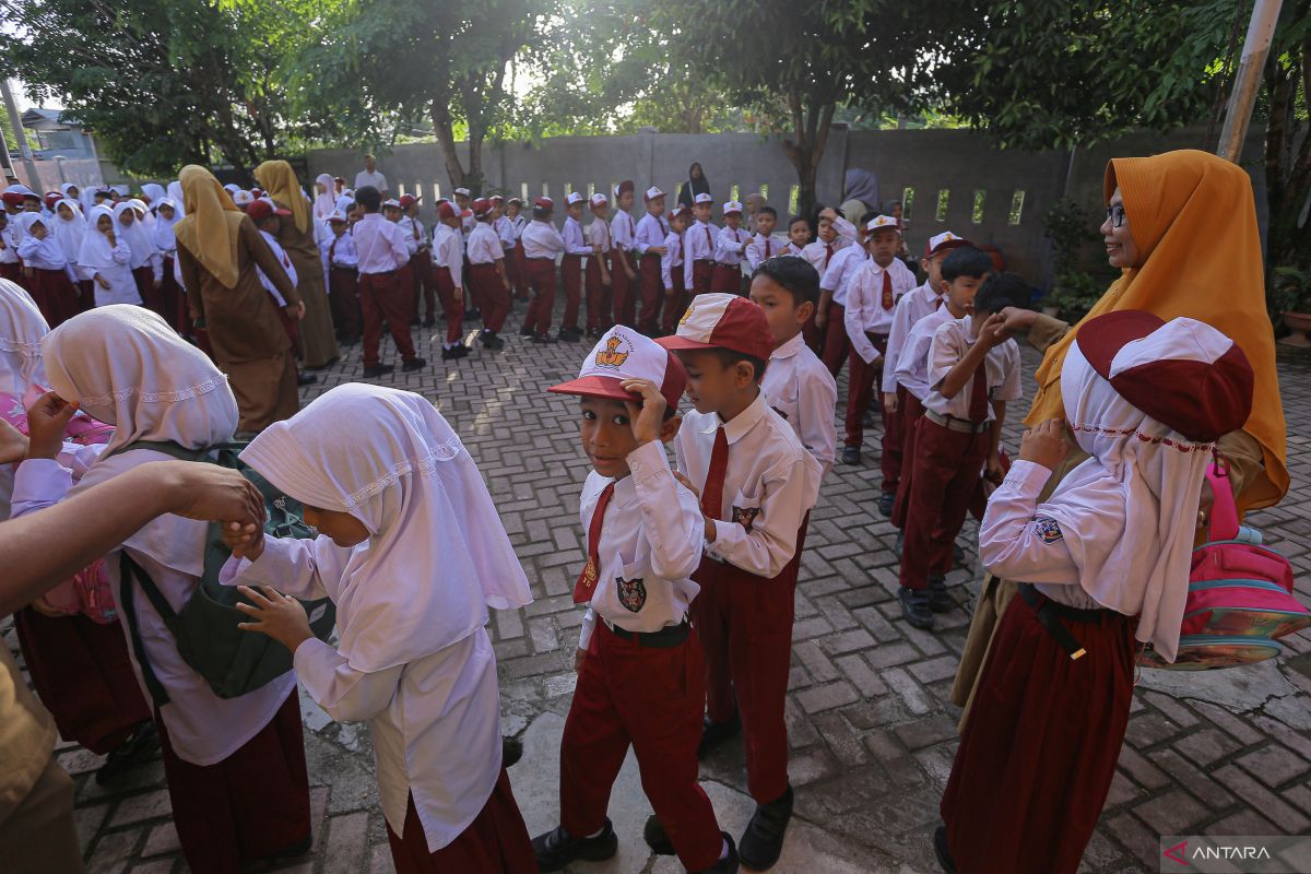 FOTO - Hari pertama sekolah tahun ajaran baru di Aceh