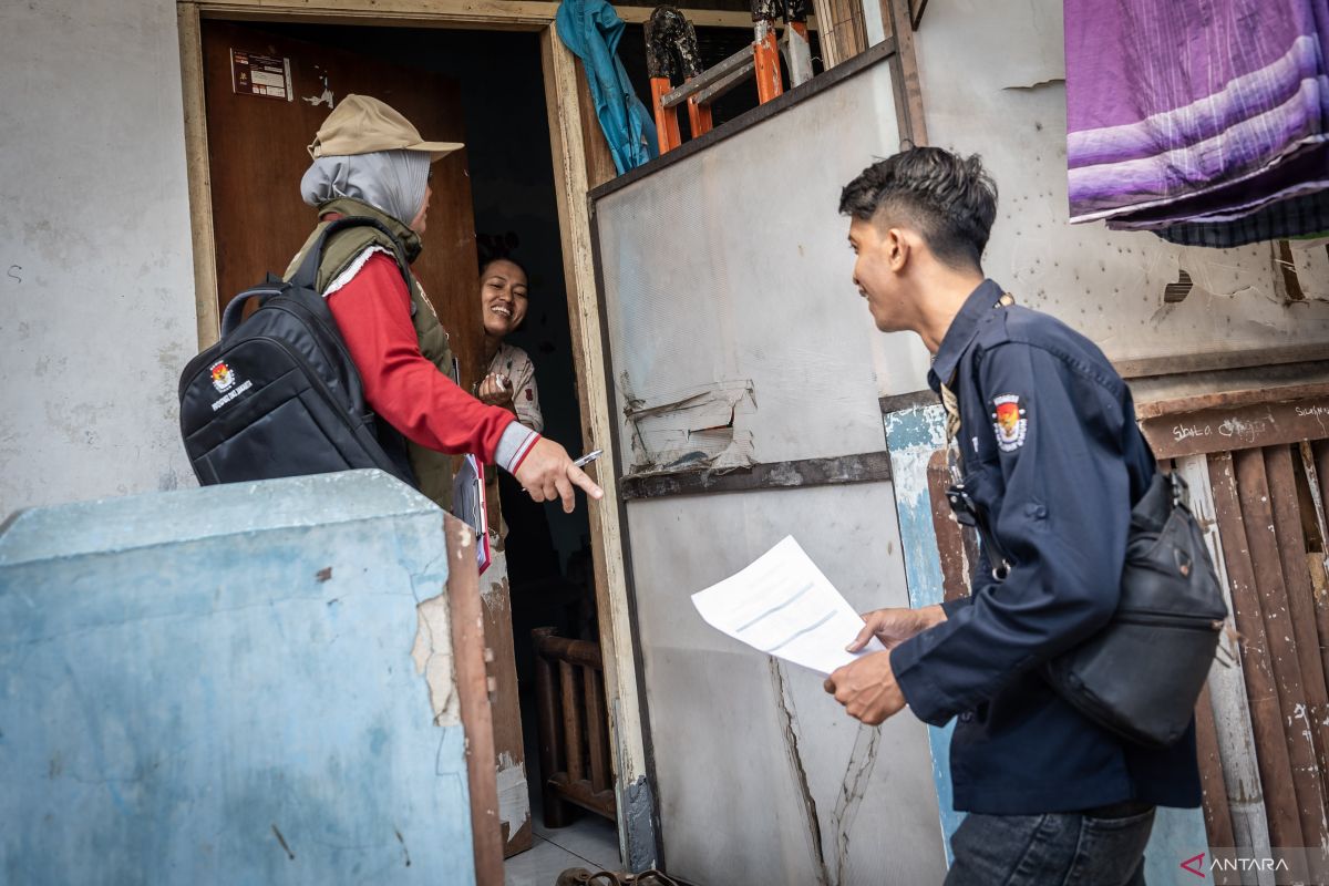 KPU completes voter verification for half of Jakarta's regions