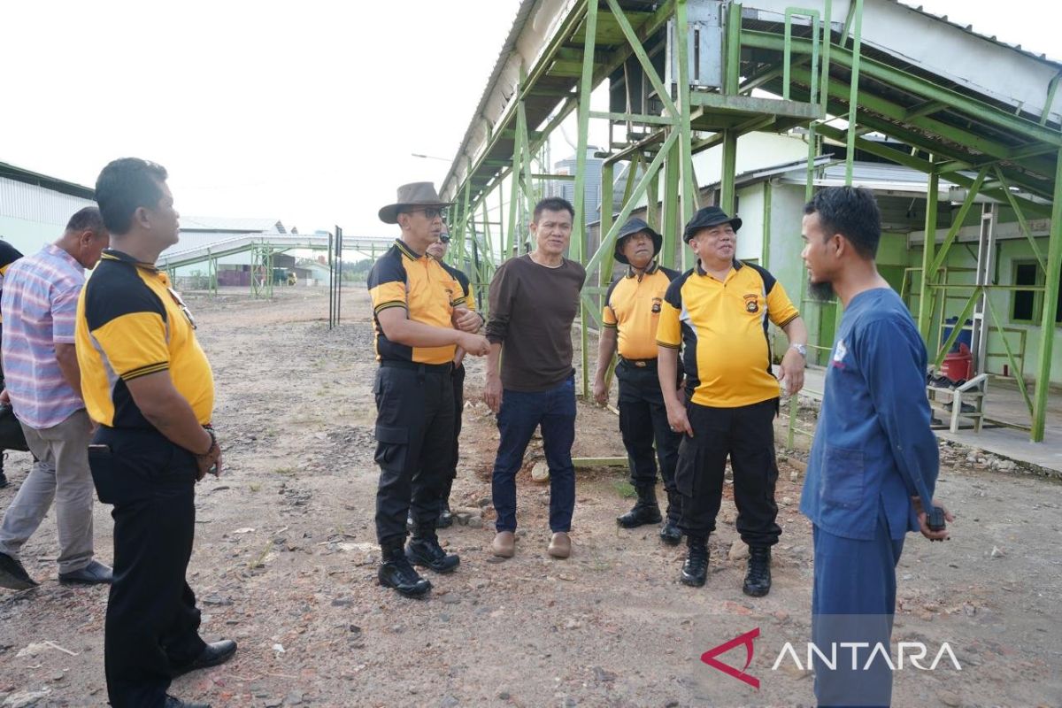 Kapolda Sumsel cegah penyelewengan  distribusi bahan pokok di Banyuasin