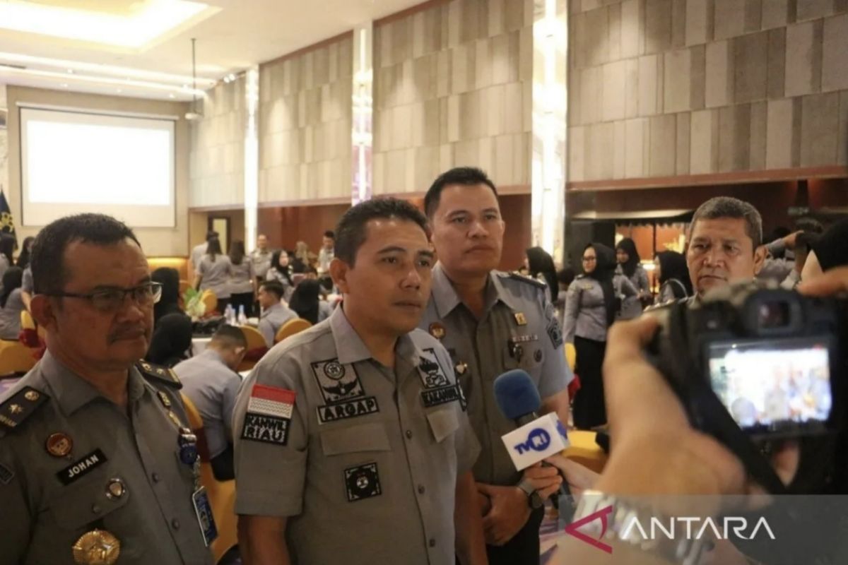 Kanwil Kemenkumham Riau gelar pelatihan bahasa isyarat bagi pegawainya