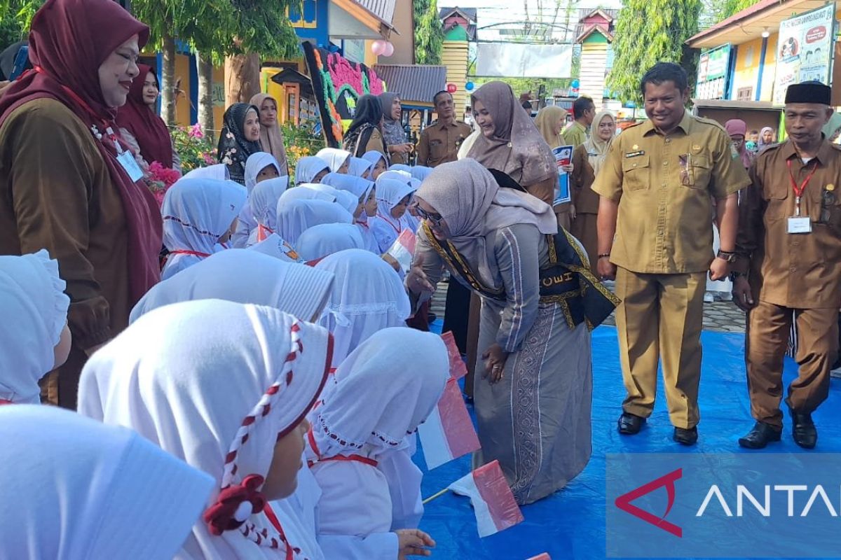 Bunda PAUD: 80 persen anak diantar orang tua hari pertama sekolah