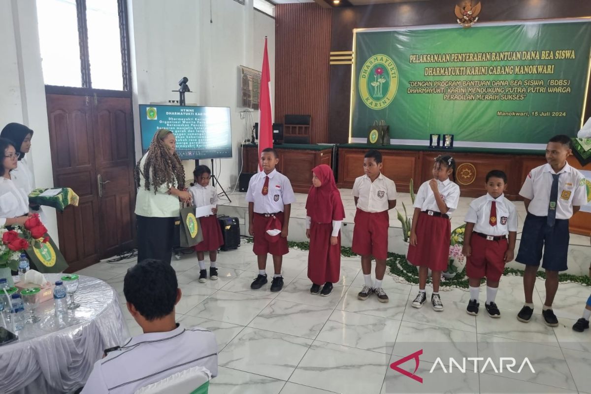 DYK Manokwari beri beasiswa anak warga peradilan