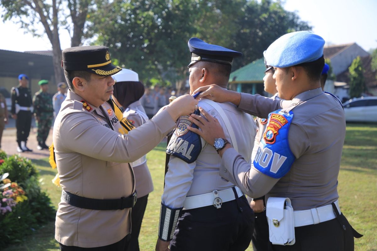 Polres Madiun ajak masyarakat tertib berlalu lintas lewat Operasi Patuh 2024