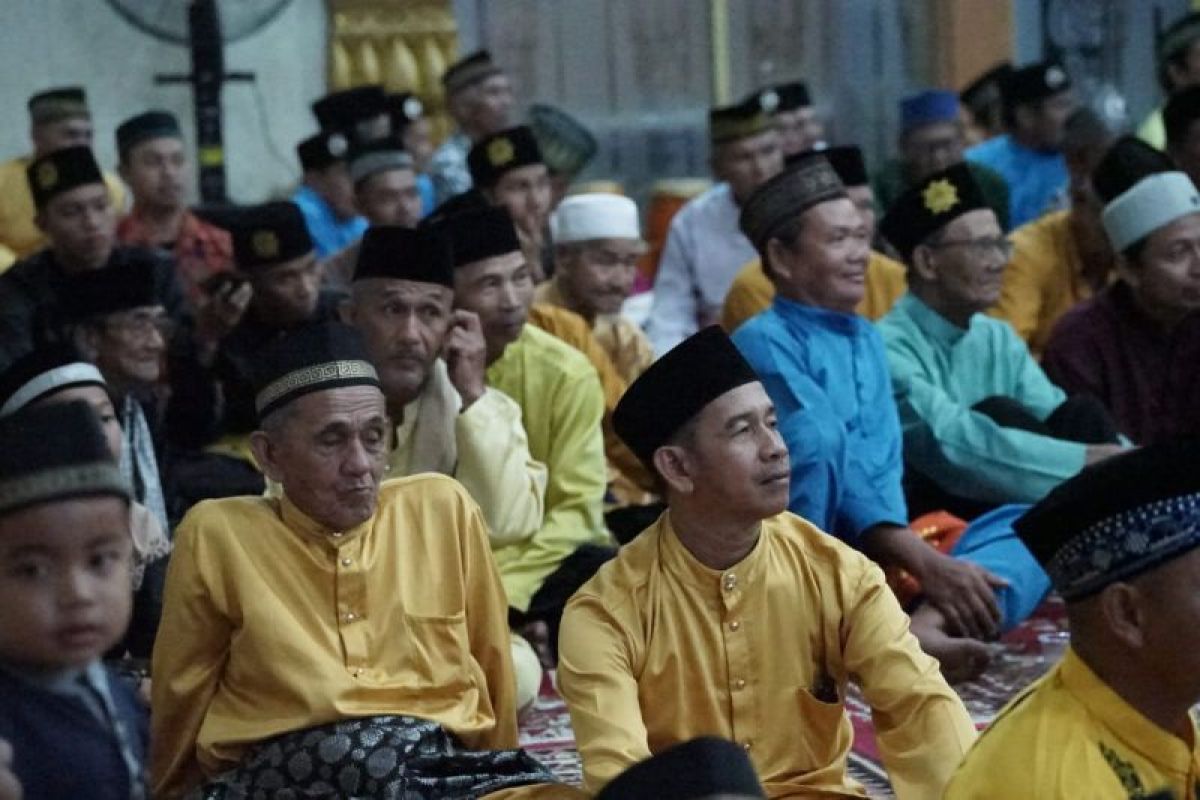 Pemkab Sambas Kalbar lestarikan budaya daerah lewat Festival Zikir Maulid