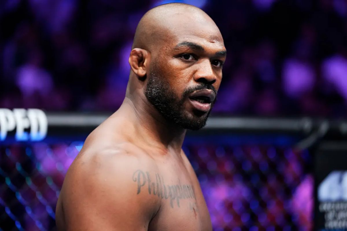 Jones hadapi dakwaan pelanggaran saat persiapan kembali beraksi di UFC