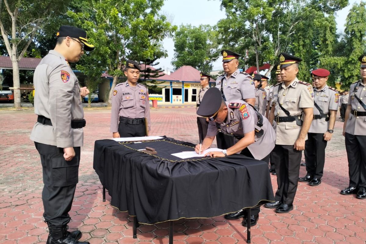 Ini kata Kapolres Langkat, saat memimpin sertijab Kabag Ops, Kabag Sumda, Kapolsek