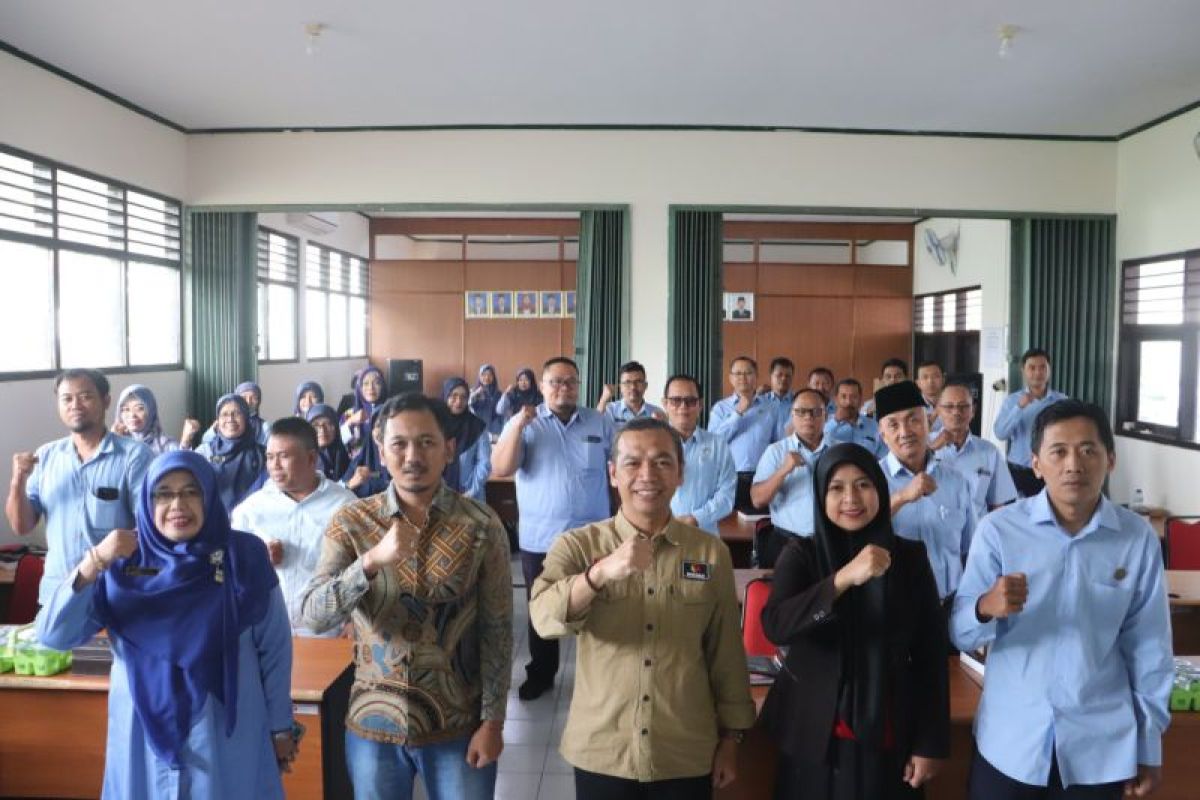 Bawaslu Bantul goes to school bekali pendidikan politik pemilih pemula