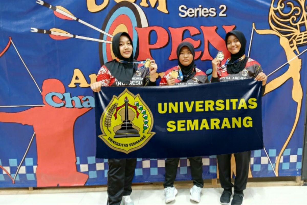 Lusyana, mahasiswi USM, raih emas di "UGM Open Archery Championship"