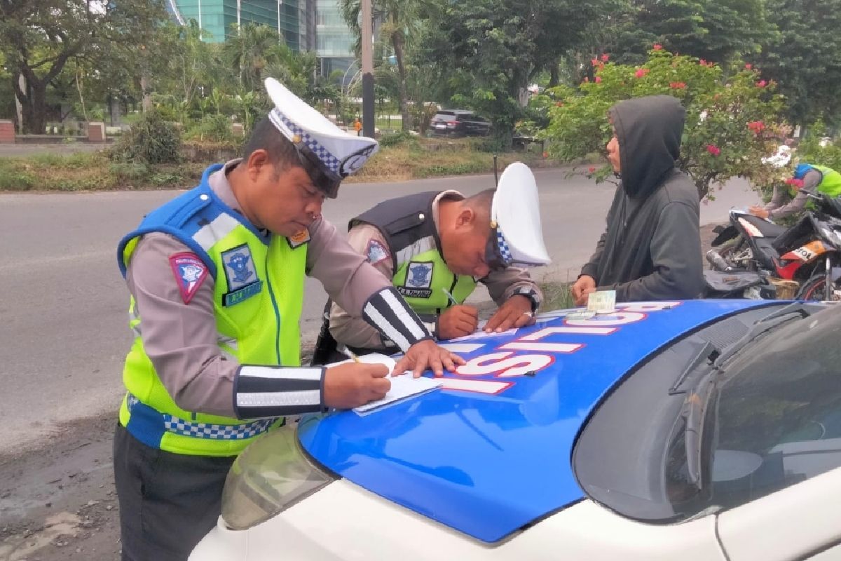 Hari pertama Operasi Patuh Toba Polres Pelabuhan Belawan, ini bentuk  pelanggarannya