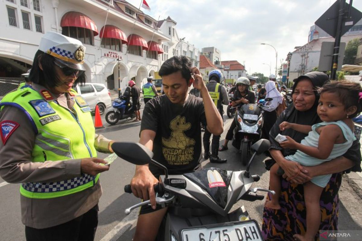 Polisi yang buktikan adanya upaya penyuapan saat penilangan akan diberi hadiah, benarkah?