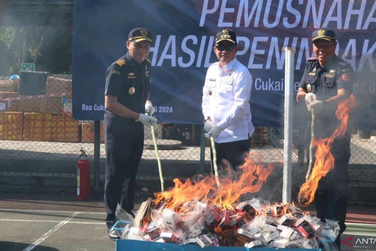 Bea Cukai Mataram ajak masyarakat jauhi rokok ilegal