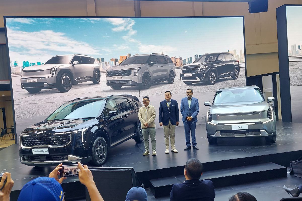 KIA luncurkan 3 model terbaru di GIIAS 2024