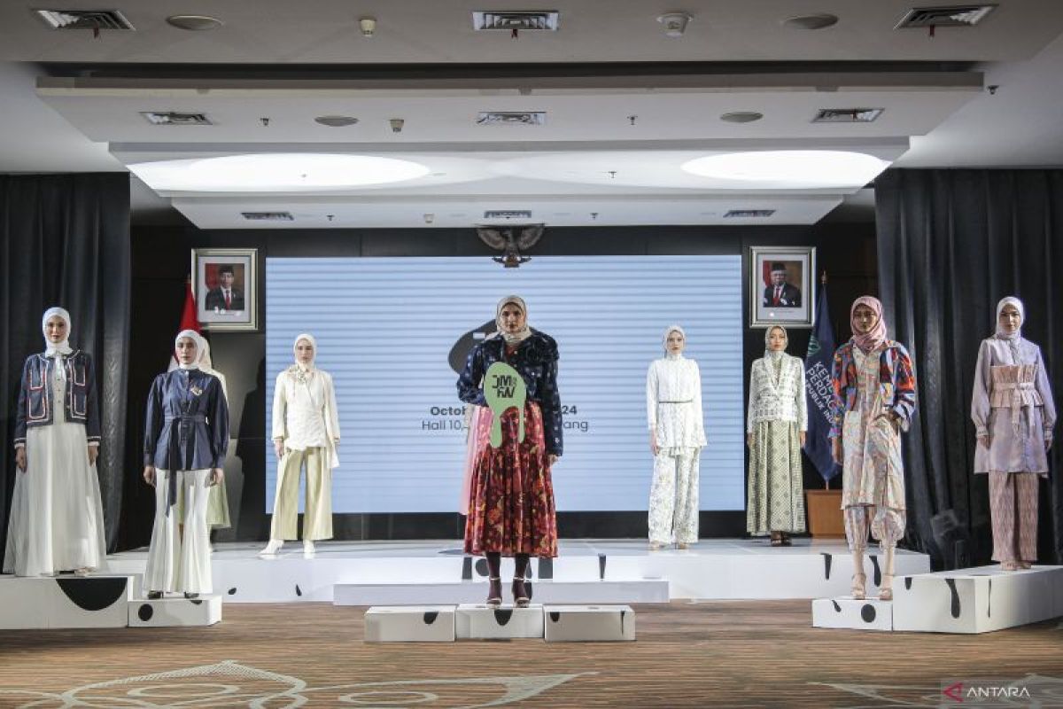 Indonesia should set standard for global modest fashion: Official