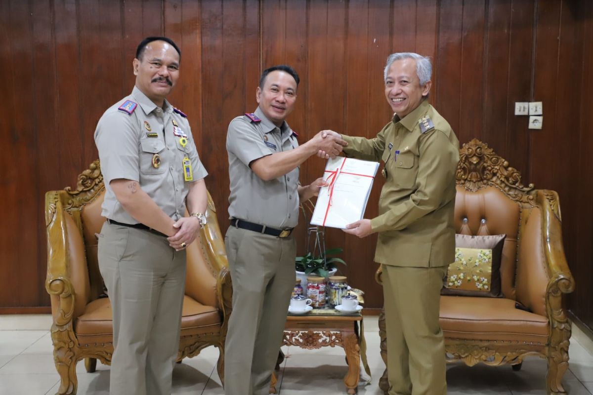 Badan Pertanahan Nasional Jatim serahkan 62 sertifikat aset Pemkab Nganjuk