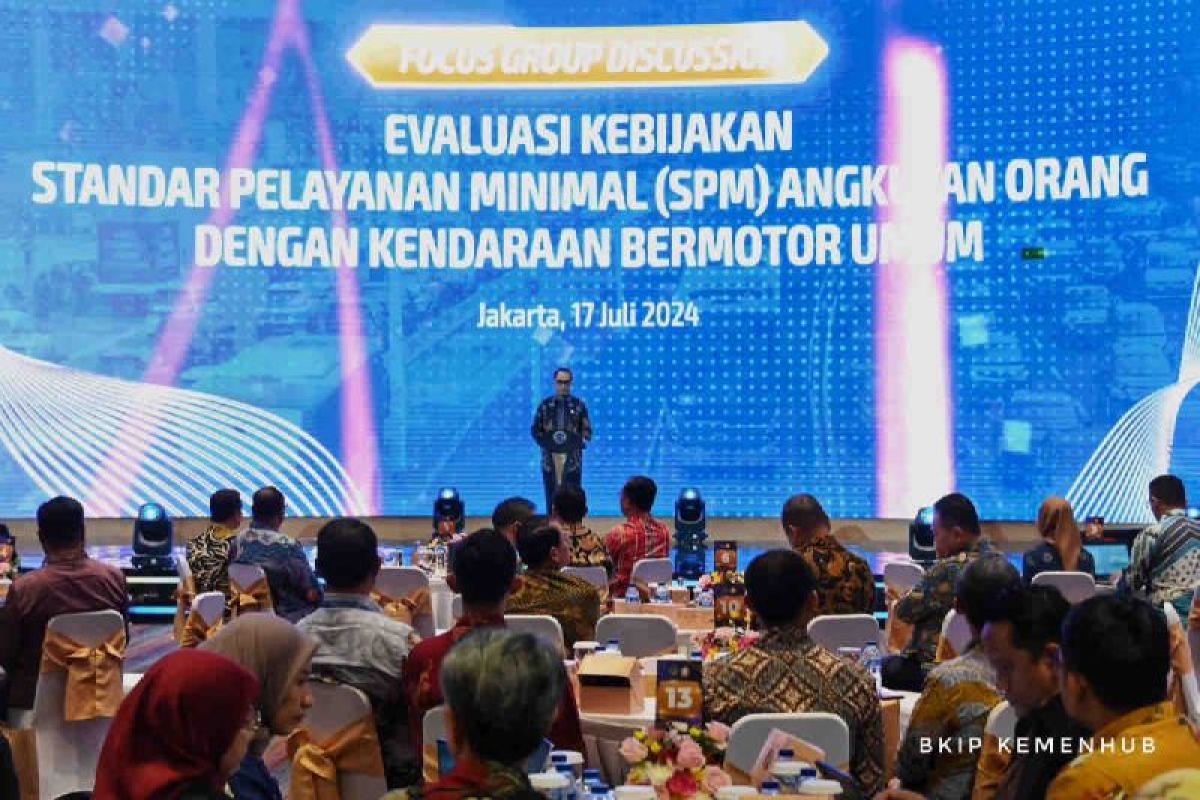 Menhub: Pembatasan umur kendaraan angkutan umum perlu dikaji lagi