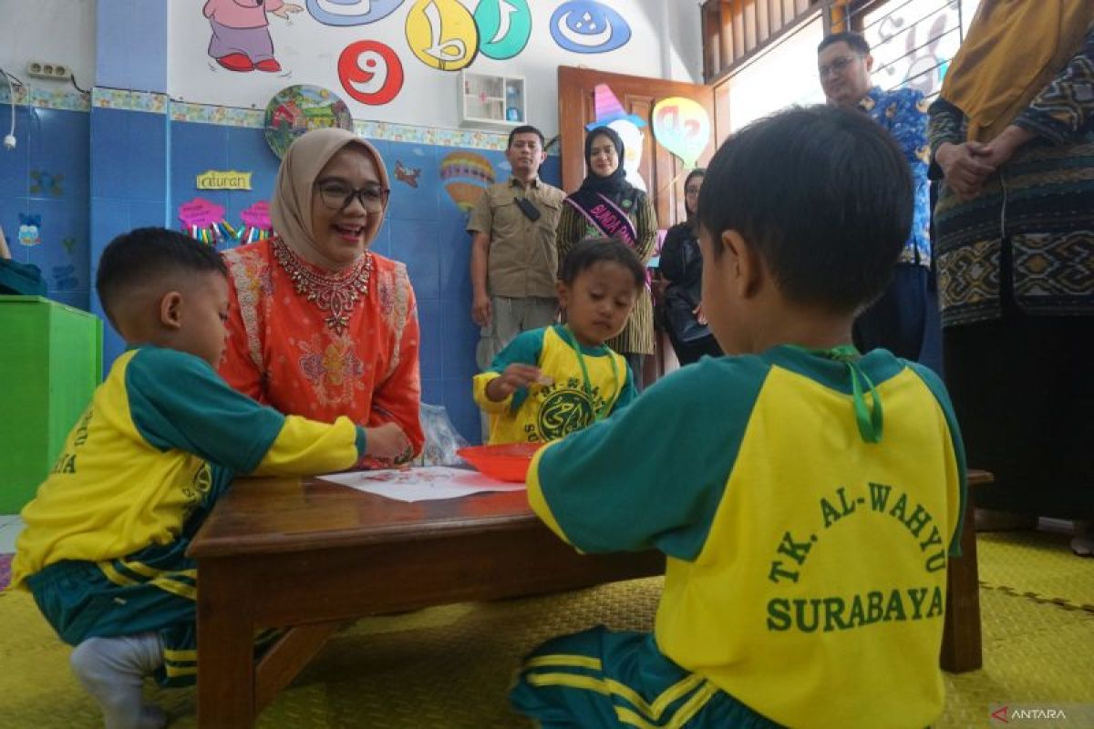 Bunda PAUD Surabaya ajak guru TK bangun karakter siswa