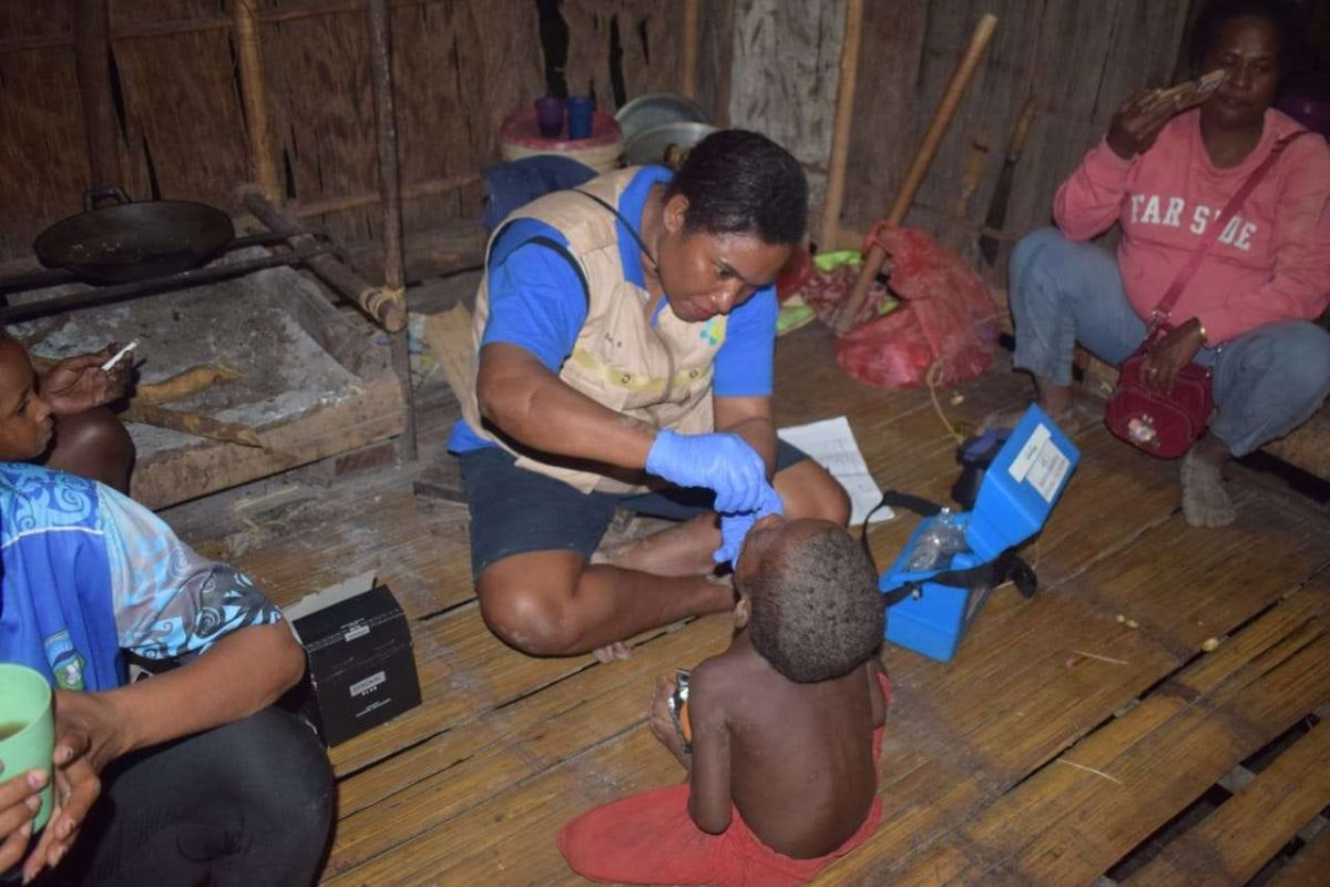 Cakupan imunisasi polio di Teluk Wondama 95 persen