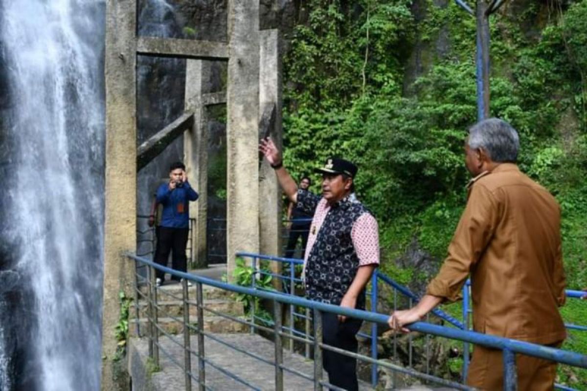 Pj Gubernur Sulbar minta Pemkab Mamuju kembangkan objek wisata air terjun Tamasapi