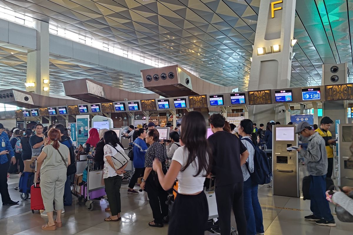 Semester 1 2024, Bandara Soetta layani 175.359 penerbangan