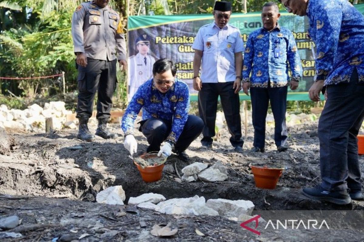 Pemkab HST bangun gudang penampungan lump untuk tingkatkan kualitas karet