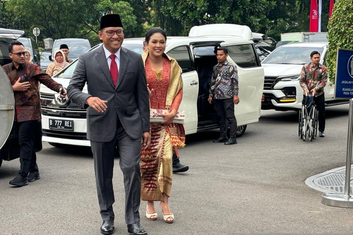 Sudaryono tiba di Istana Jakarta untuk dilantik jadi Wamentan