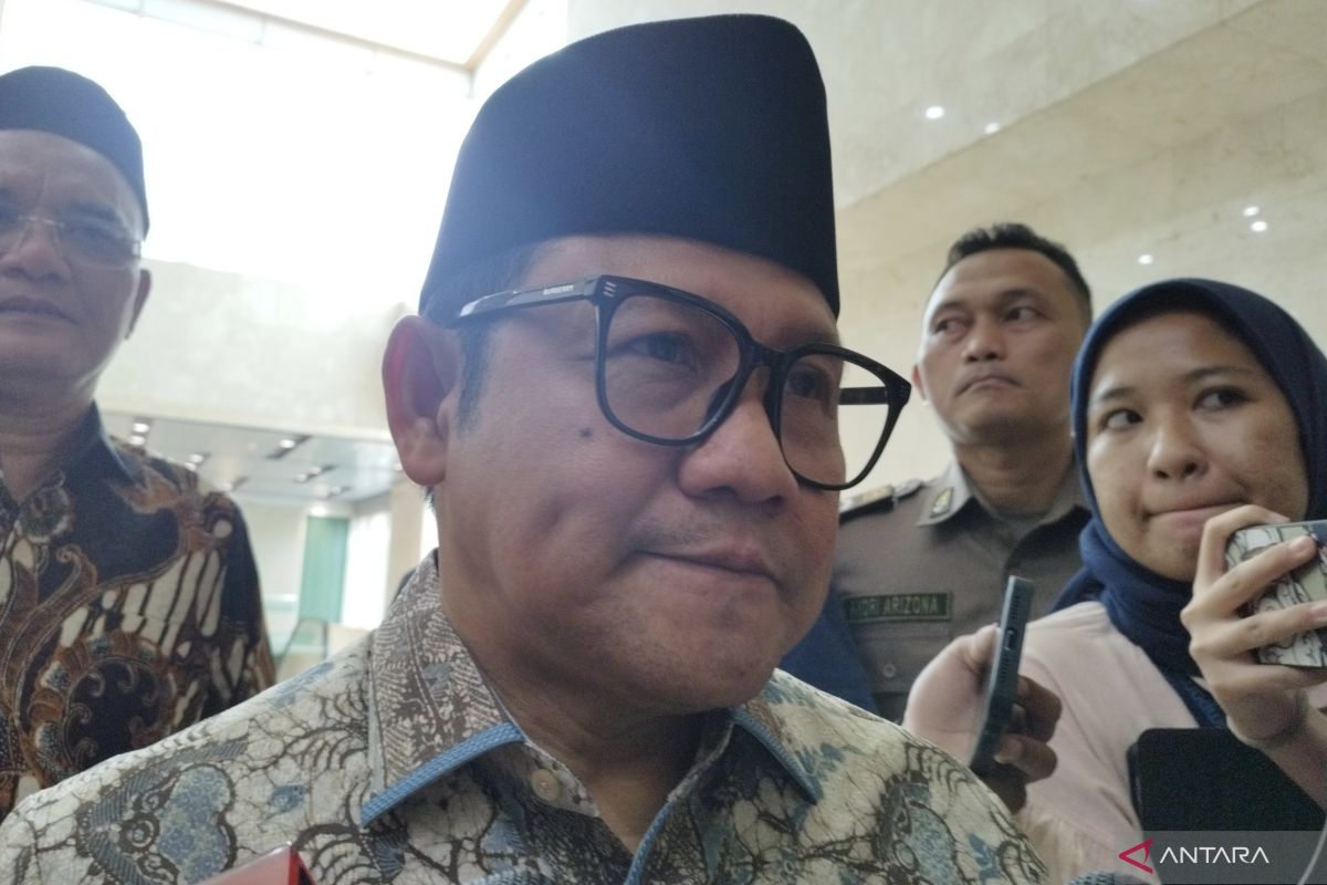 DPR: Kebijakan asuransi wajib bagi kendaraan ditinjau ulang