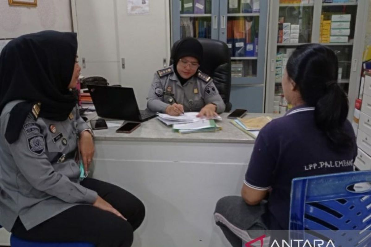 Narapidana Lapas Perempuan Palembang  terima perlindungan BPJS