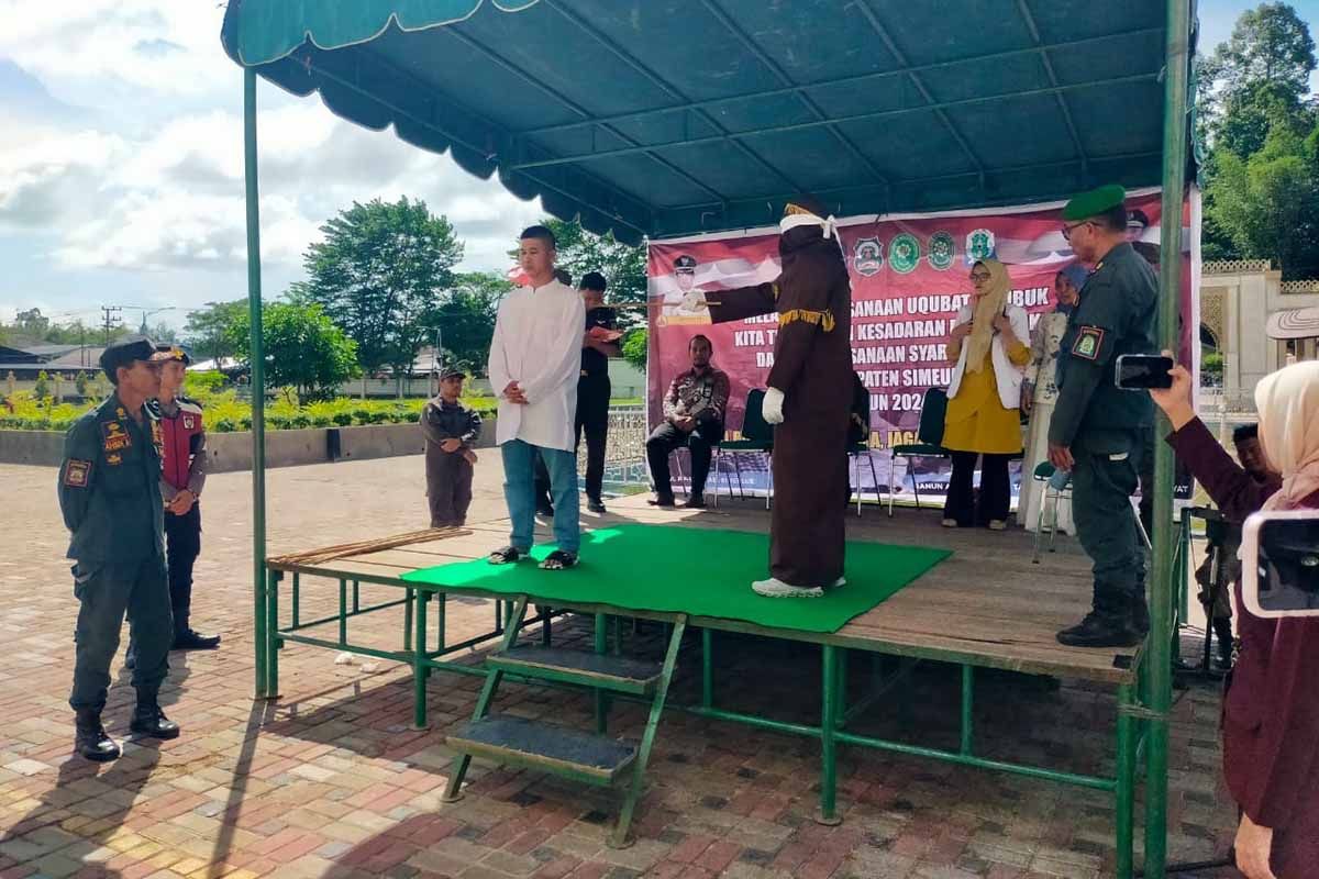 Kejaksaan eksekusi cambuk dua terpidana pelanggaran syariat Islam