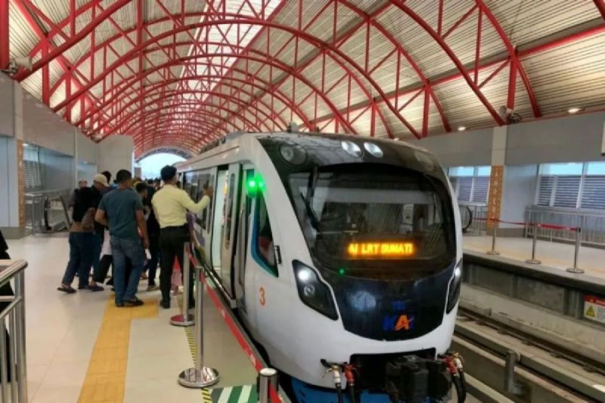 Enam tahun beroperasi, LRT Sumsel angkut 15,39 juta penumpang