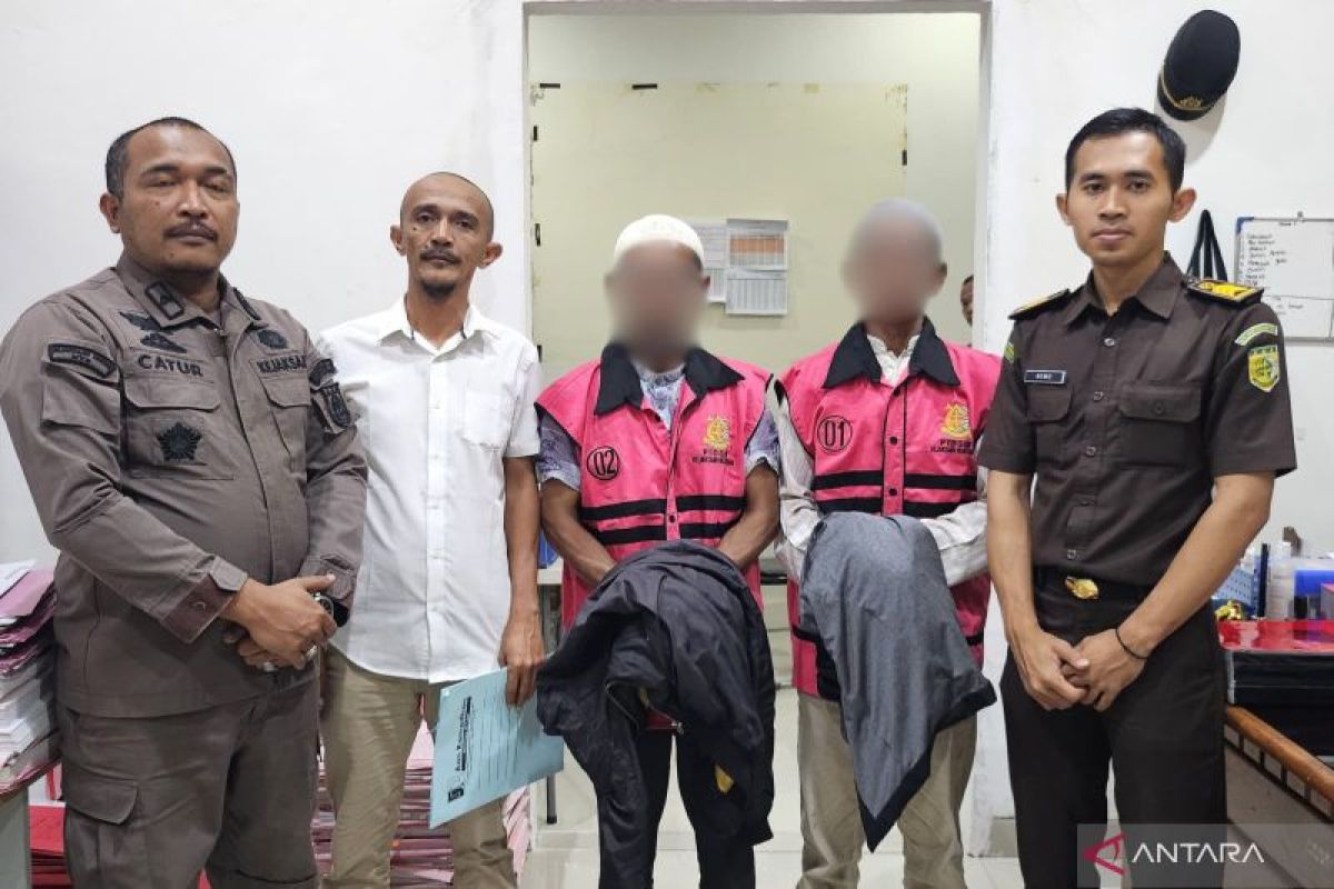 Kejari Bima tahan dua tersangka tambahan kasus kapal Dishub